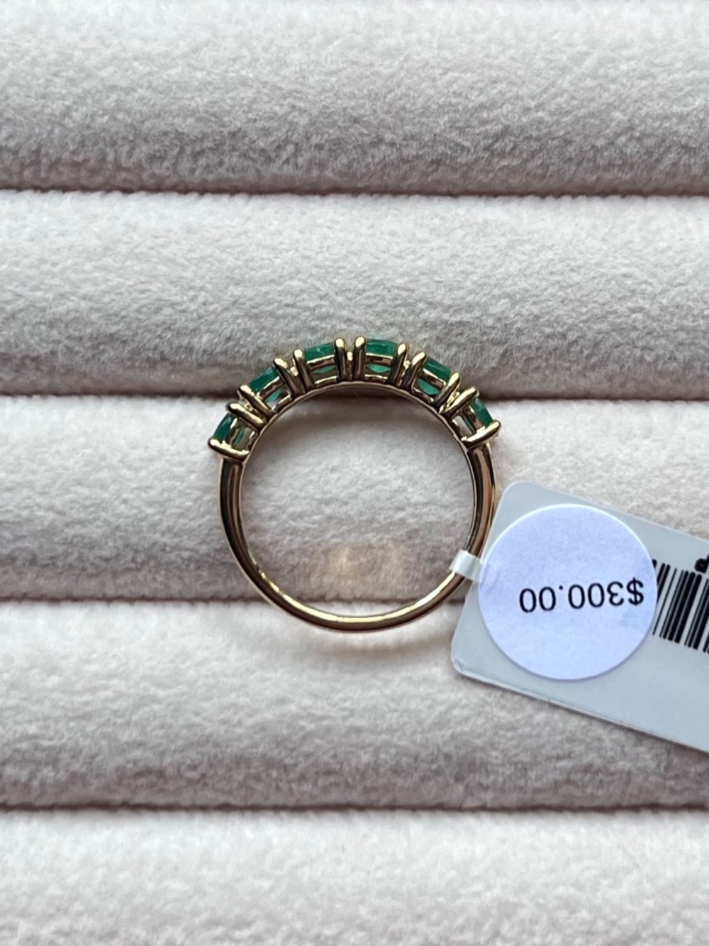 Emerald Green Five-Stone Gold Band Ring - Picture 2 of 4